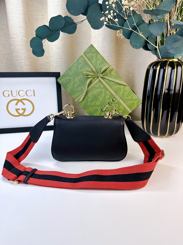 激安グッチバッグコピー内部構造